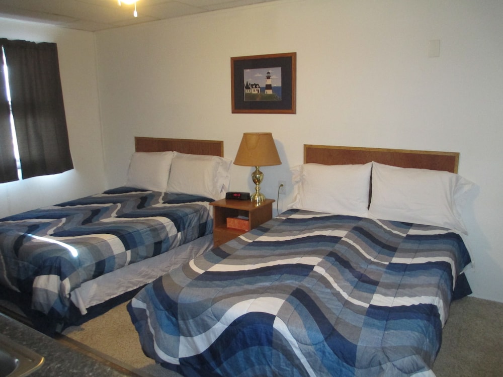 Standard Room, 2 Double Beds, Kitchenette photo 1