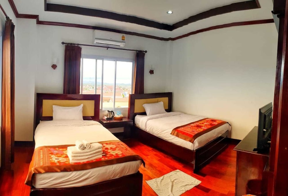 Deluxe Twin Room photo 1