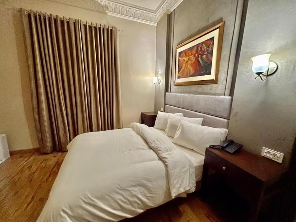 Deluxe Double Room photo 3