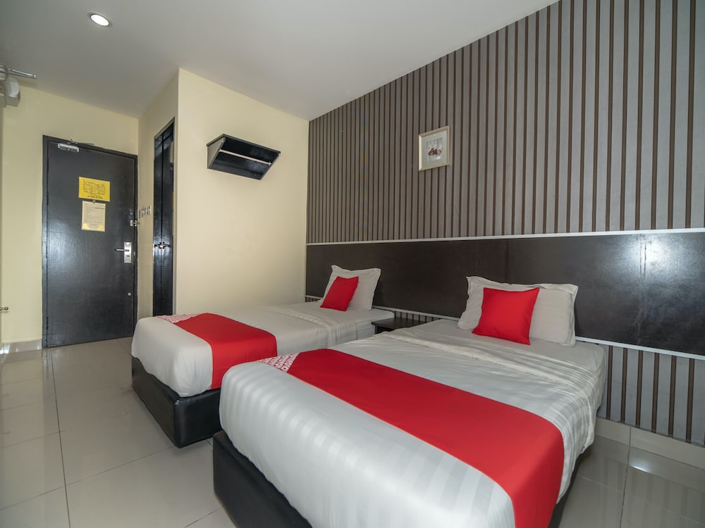 Deluxe Twin Room - Photo 1