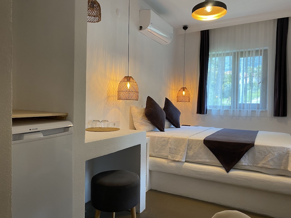 Standard Room, Balcony, Mountain View photo 1