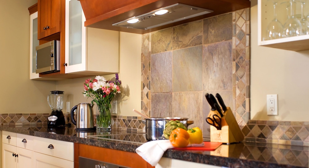 Standard Suite, 2 Bedrooms, 2 Bathrooms - Photo 3
