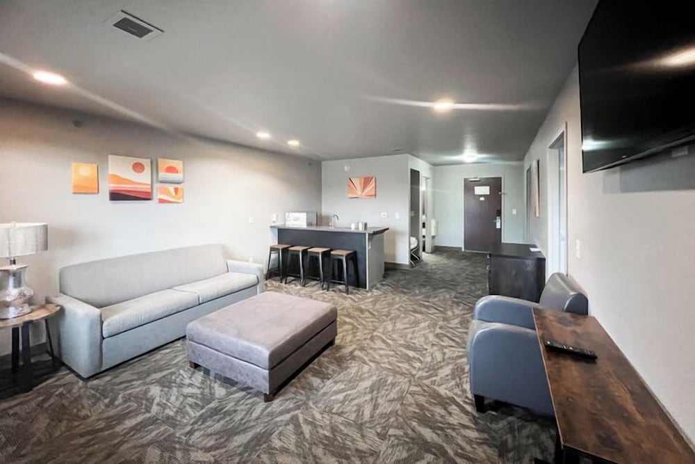 Two Bedroom Suite (Waterpark and Fun Center is closed every Monday and Tuesday) photo 3