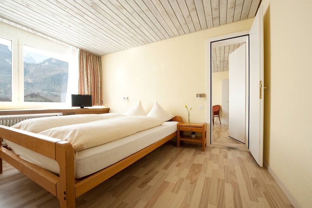 Standard Double Room, 2 Twin Beds