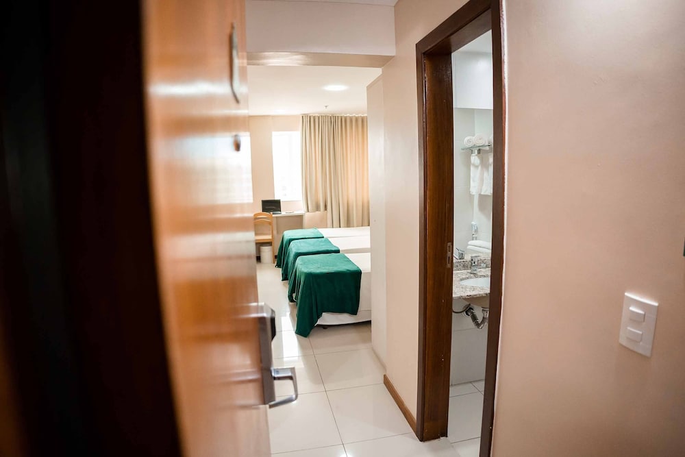 Standard Triple Room, 3 Twin Beds photo 3
