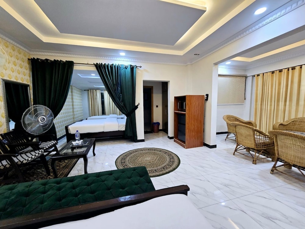 Deluxe Quadruple Room photo 3