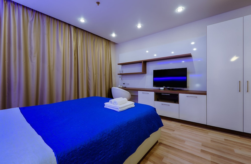 Standard Studio (1447) photo 2