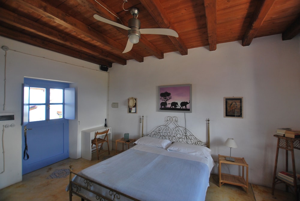 Villa, 1 Bedroom (external bathroom)