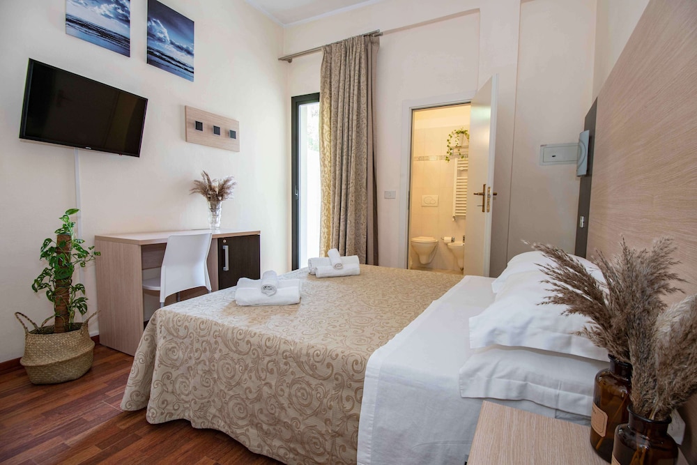 Double Room, Balcony