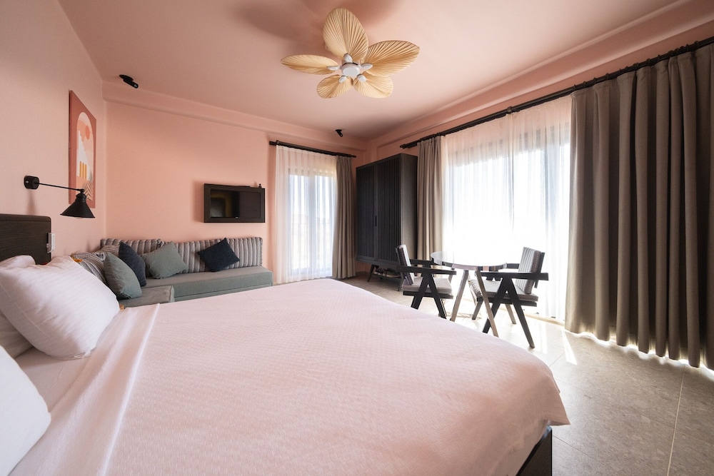 Premium Double or Twin Room photo 1