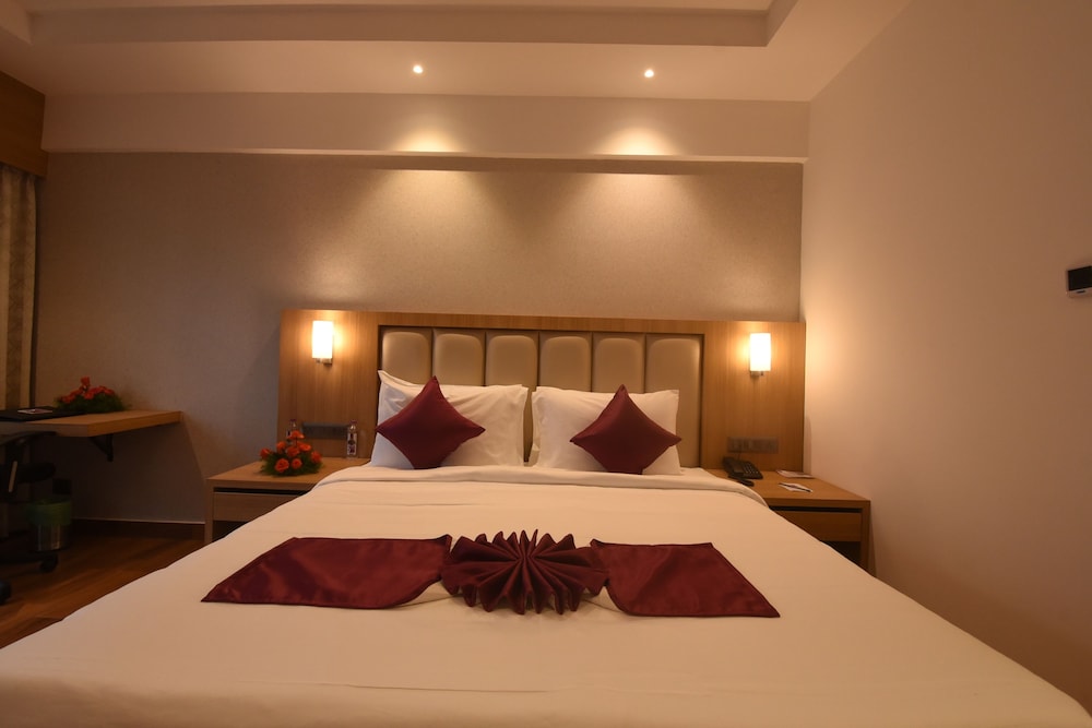 Deluxe Room - Photo 6