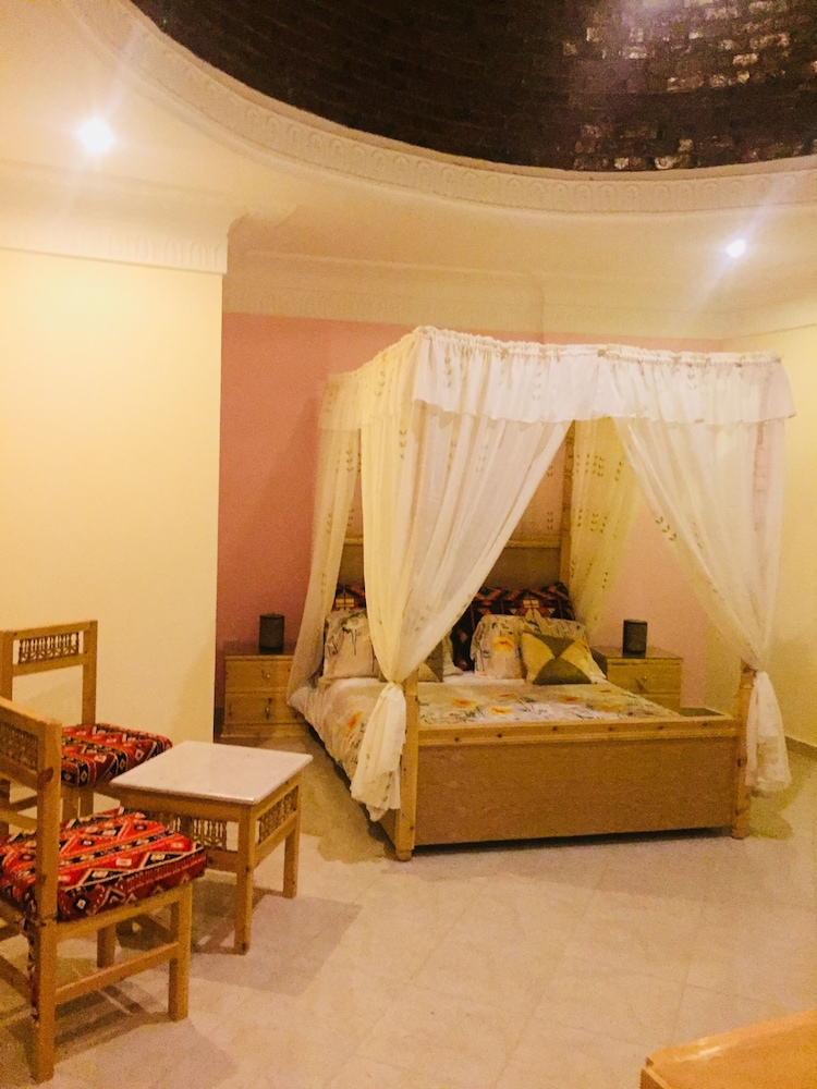 Alf Leila wa Leila Luxury Suite photo 2