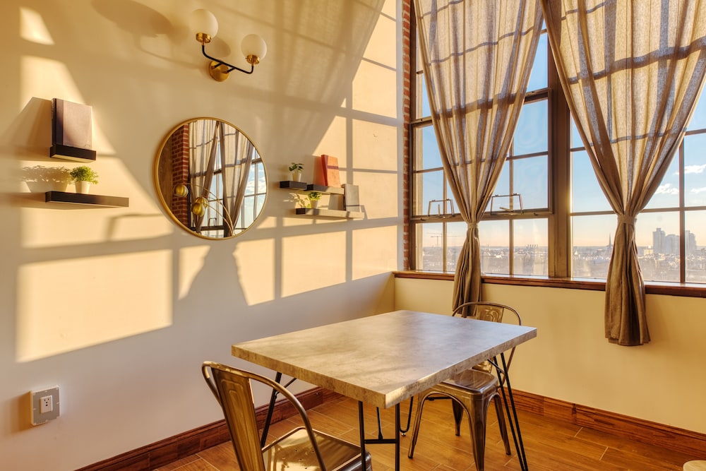 Penthouse, 1 Bedroom - Photo 5