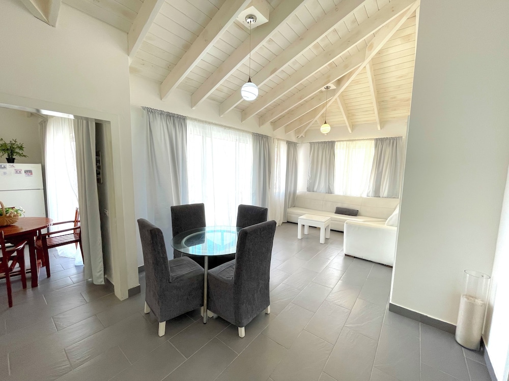 Exclusive Apartment, Ocean View
