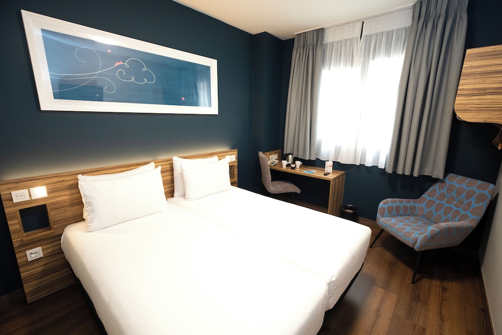 Twin Room (single use)