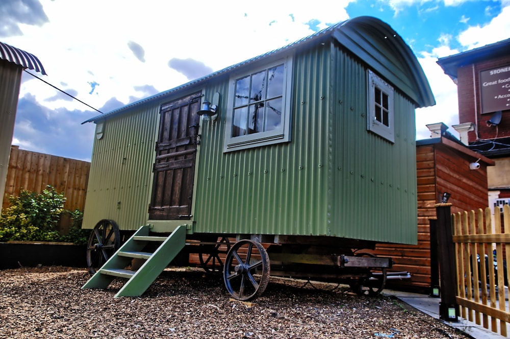 Superior Room, Ensuite (Family Shepherd Hut) photo 2