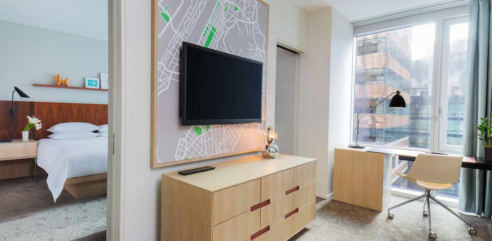 Basic Suite, 1 King Bed