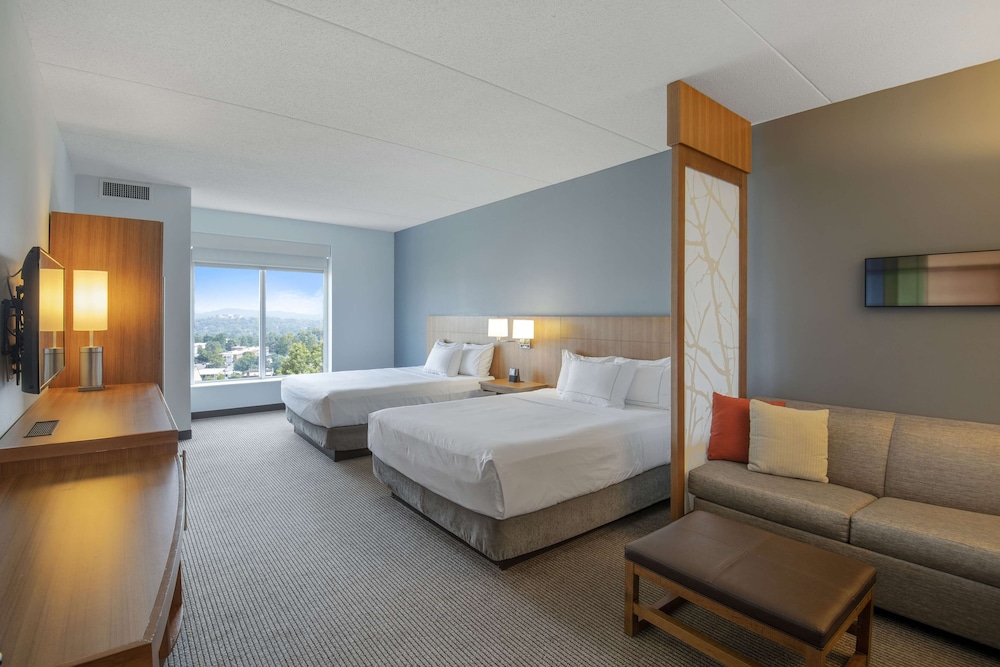 Room, 2 Queen Beds, Accessible, Bathtub (Mobility & Hearing) photo 3
