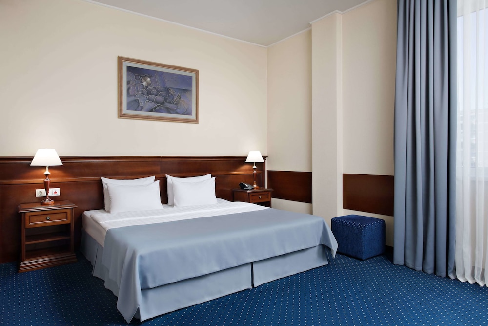 Luxe Room photo 1