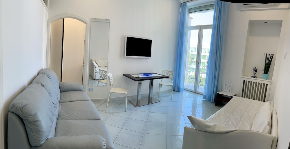 Apartment, Partial Sea View, Annex Building (Corso Italia 176)