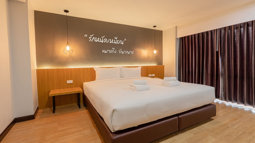 Luxury Premier Room - Photo 7