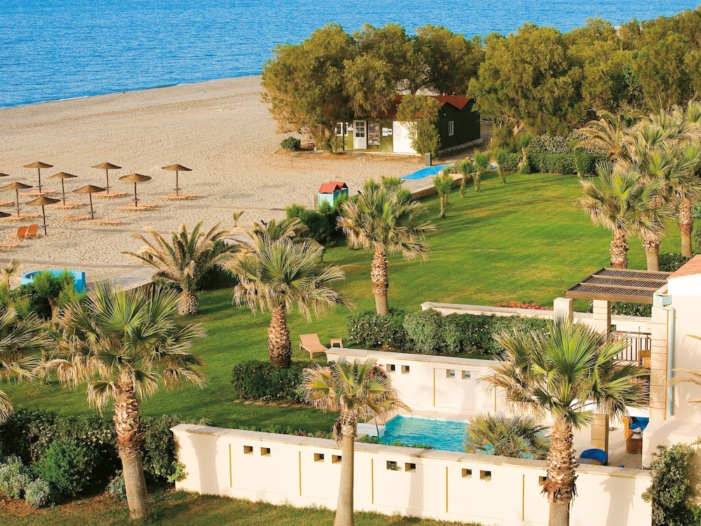 Junior Suite Sea Front, Private Pool - Photo 1