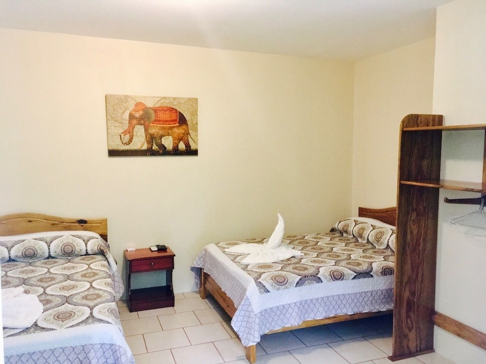 Family Room, 2 Double Beds photo 2