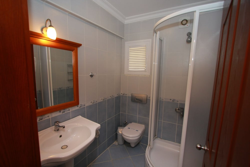 Apartment, 3 Bedrooms, 2 Bathrooms (Duplex) photo 3
