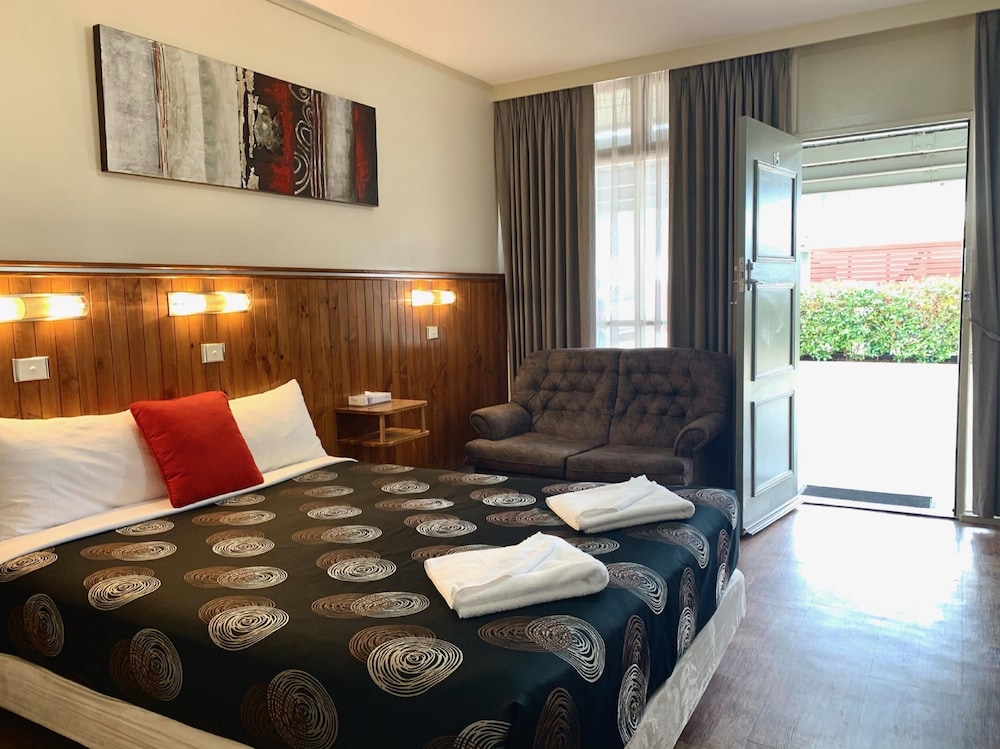 Classic Double Room, 1 Queen Bed, Ground Floor photo 3