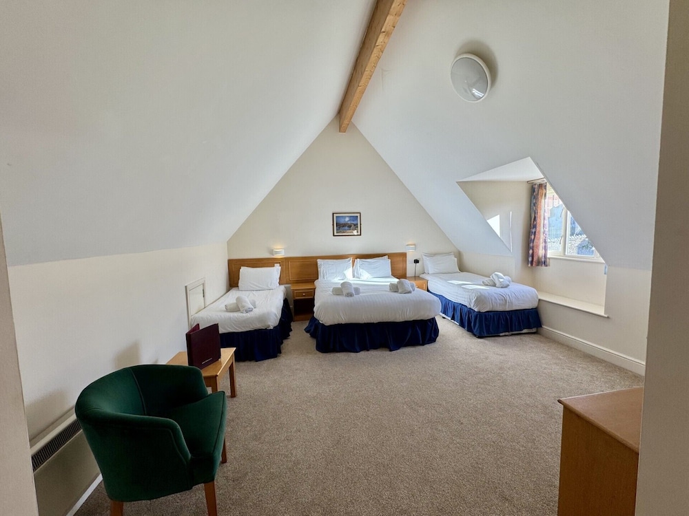 Family Quadruple Room photo 2