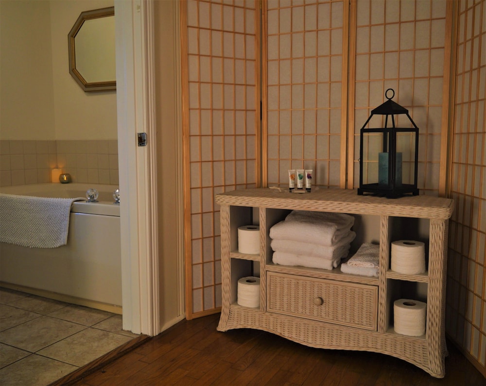 Luxury Suite, 1 Queen Bed photo 2