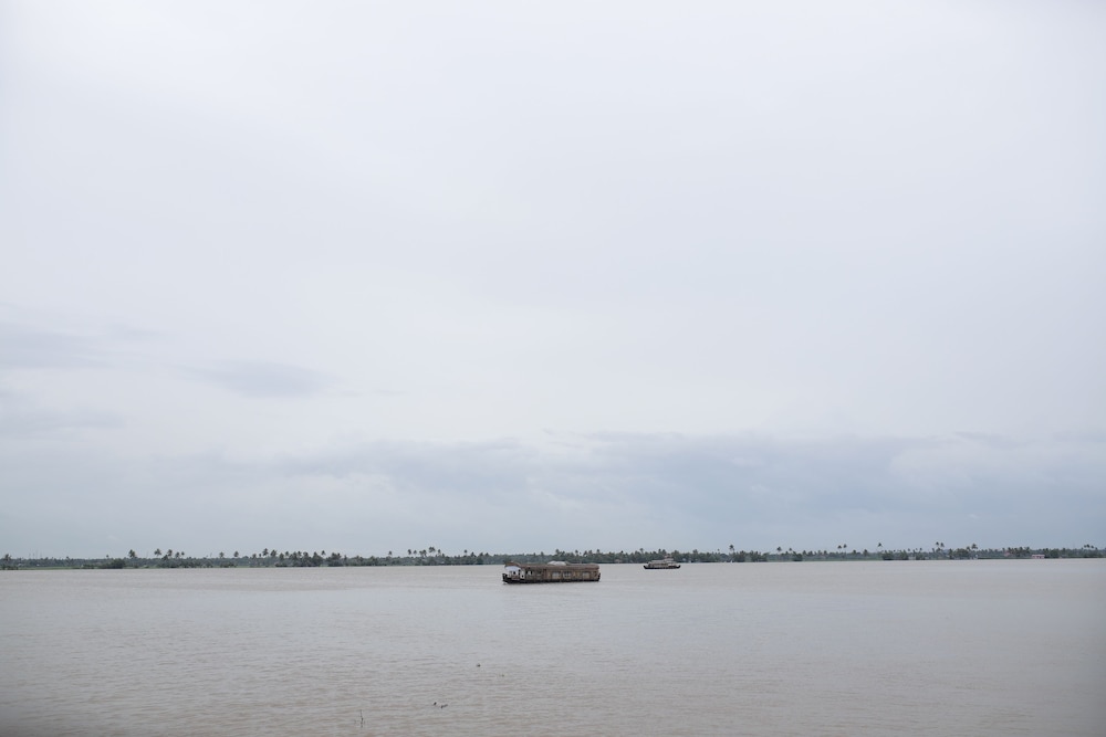 Deluxe A/C Room ,Shared Boat photo 2