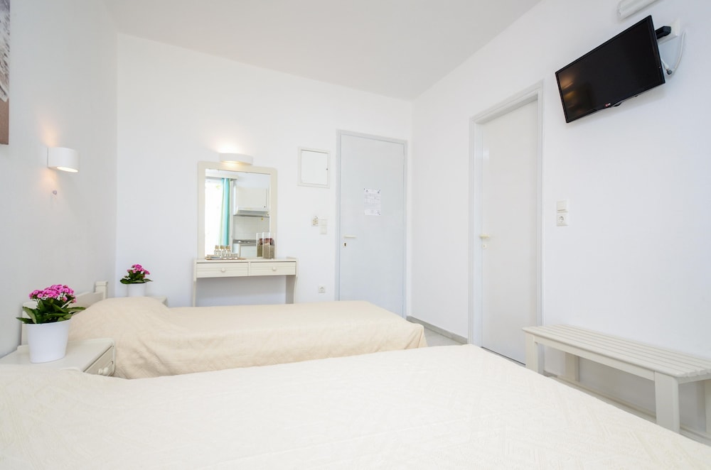 Triple Room, Sea View photo 3