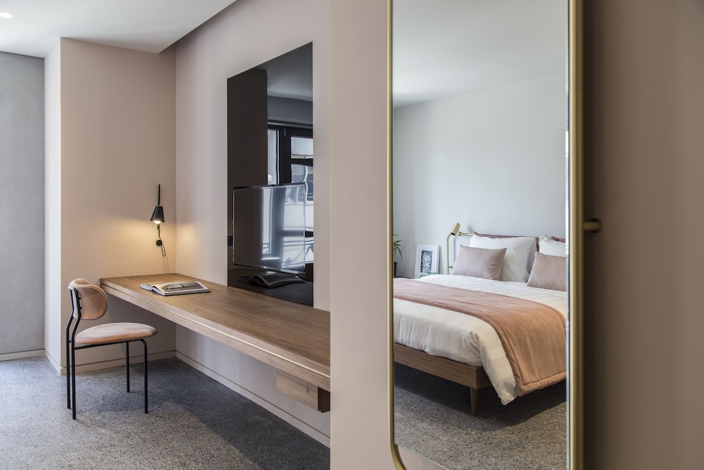 Suite (Perianth) photo 3