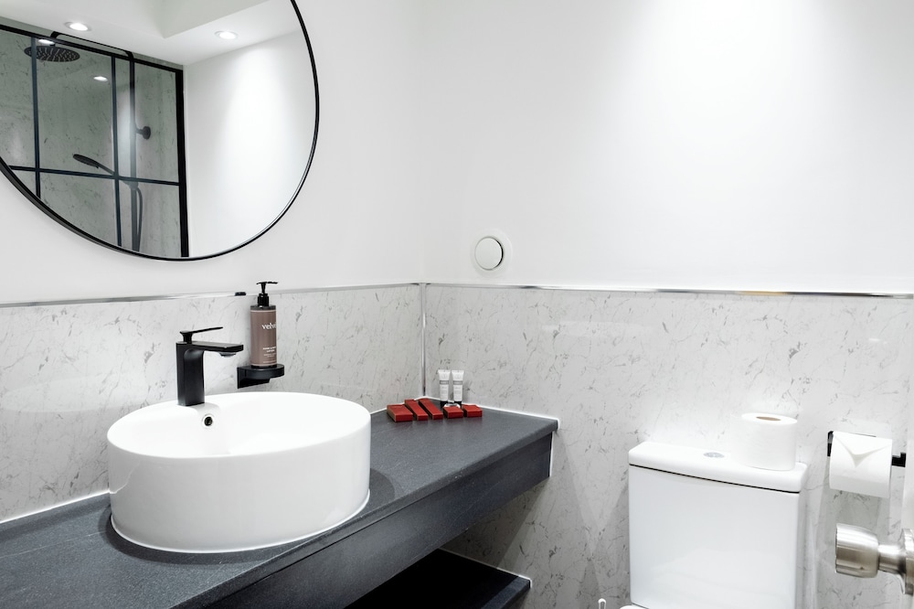 Executive Double Room - Photo 7