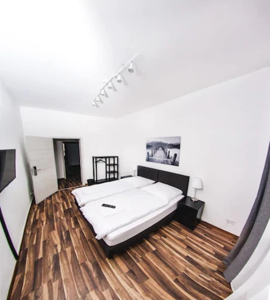 Double or Twin Room, Shared Bathroom (23) photo 1
