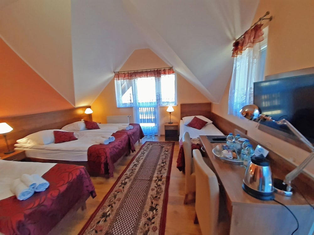 Quadruple Room (12) photo 1