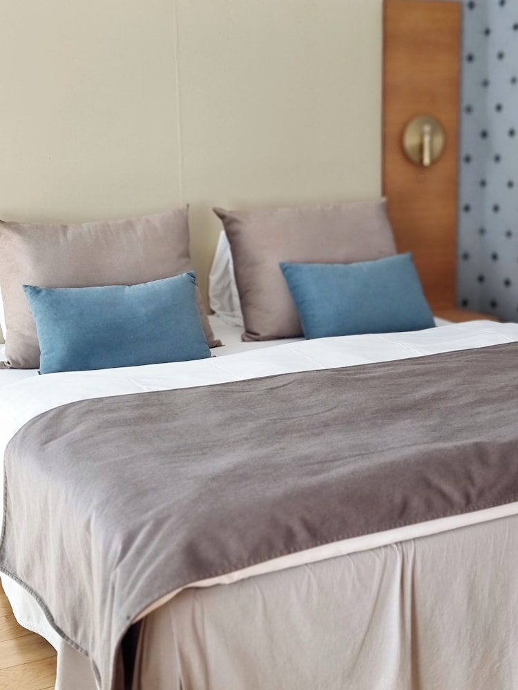 Standard Double Room photo 2