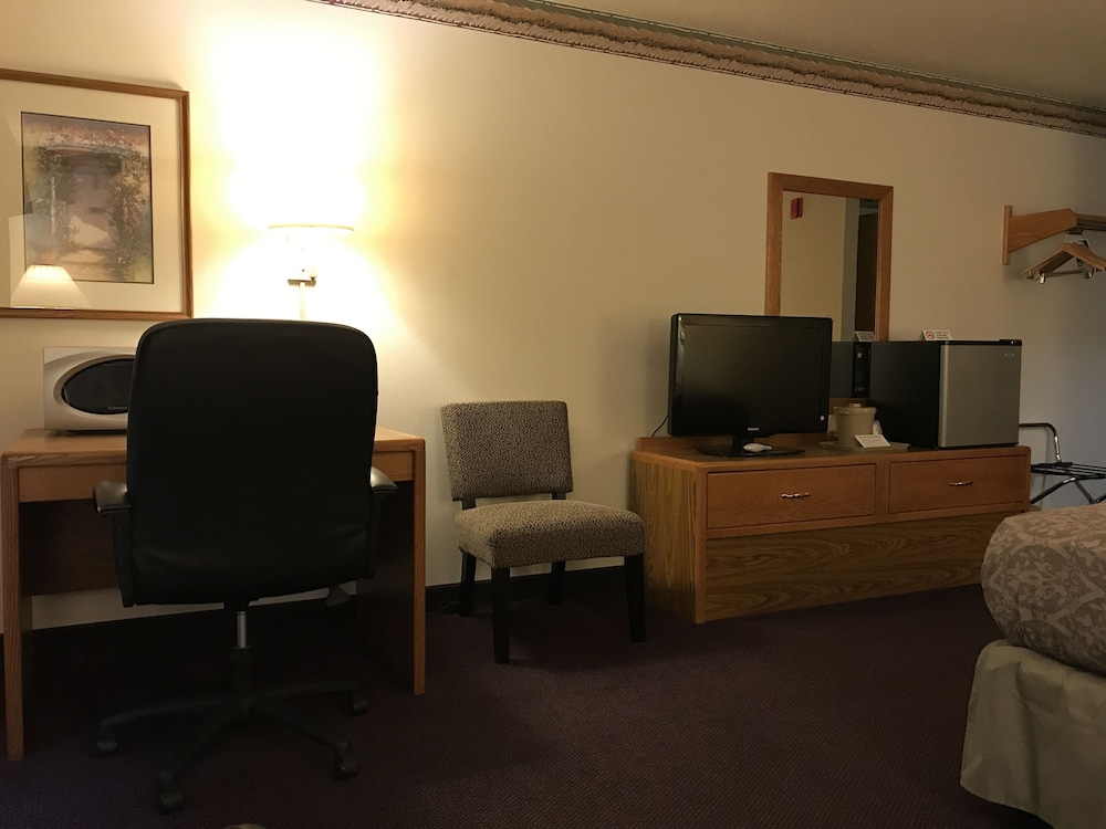 Executive Room, 1 King Bed, Non Smoking photo 3