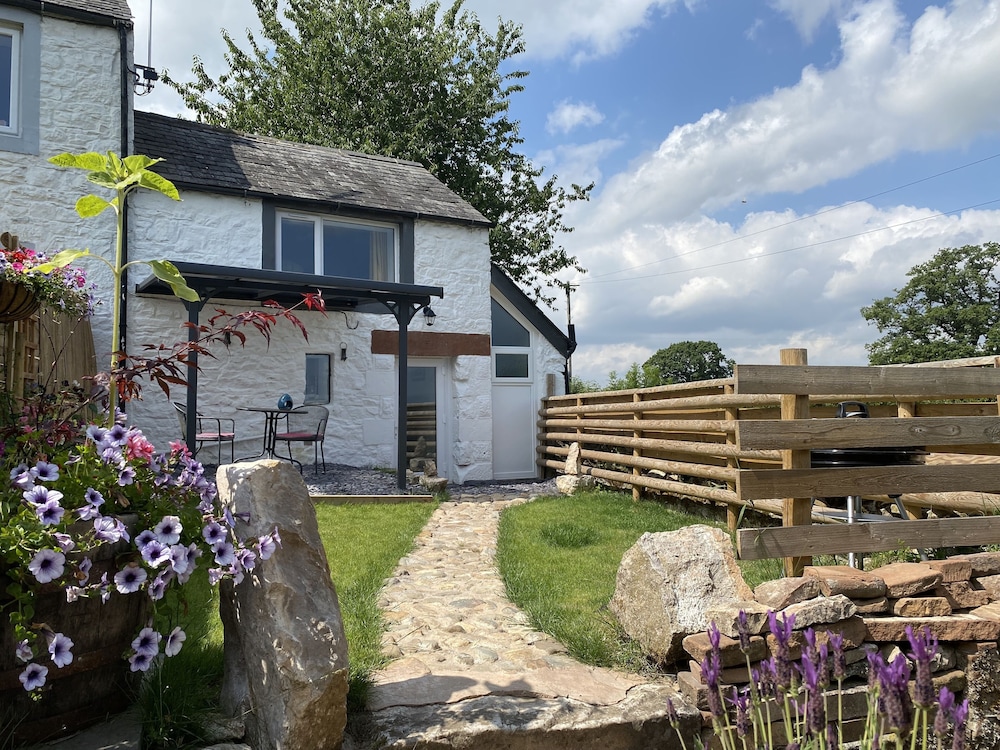Cottage photo 1