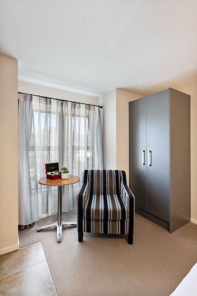 Basic Single Room