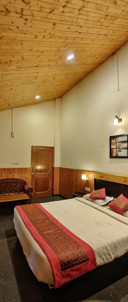 Design Quadruple Room