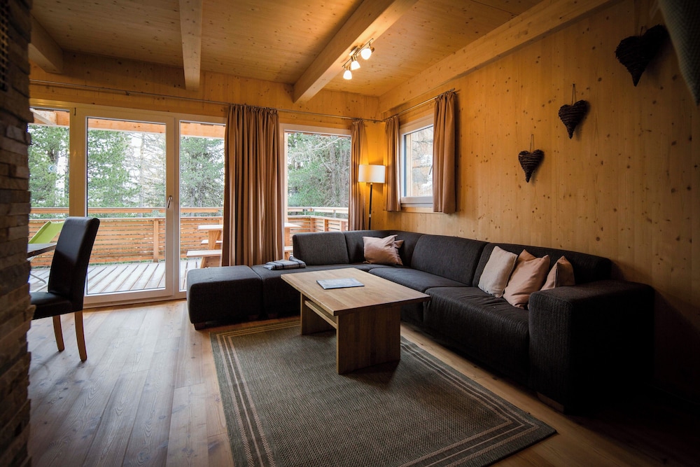 Ferienhaus # 22 mit Sauna & Whirlpool innen