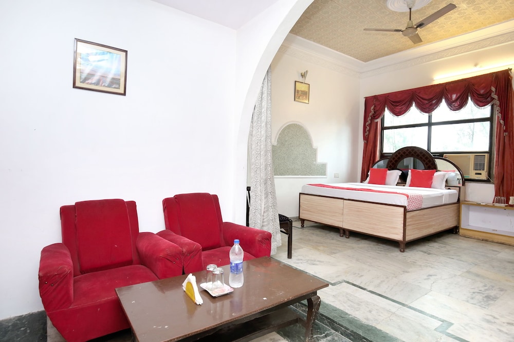 Suite, 1 King Bed photo 1