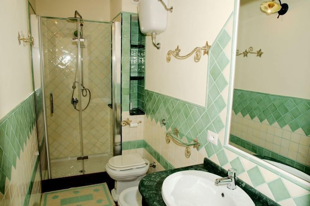 Quadruple Room photo 3