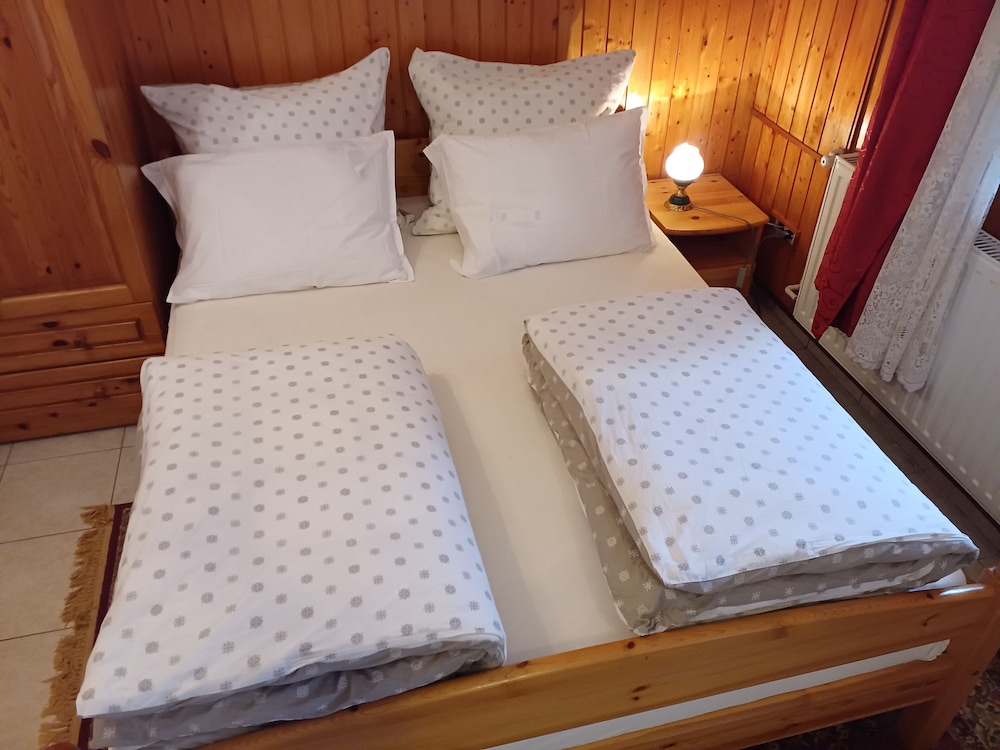Standard Double Room photo 3