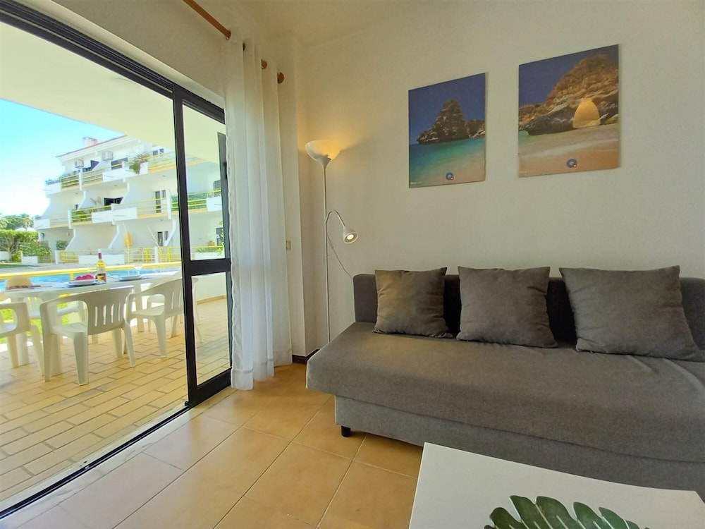 Apartment photo 1