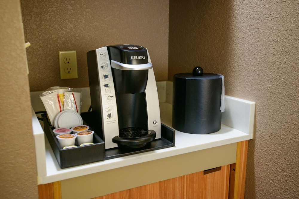 Room - Photo 2