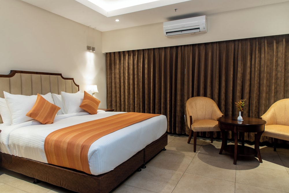 Deluxe Double or Twin Room, Garden View