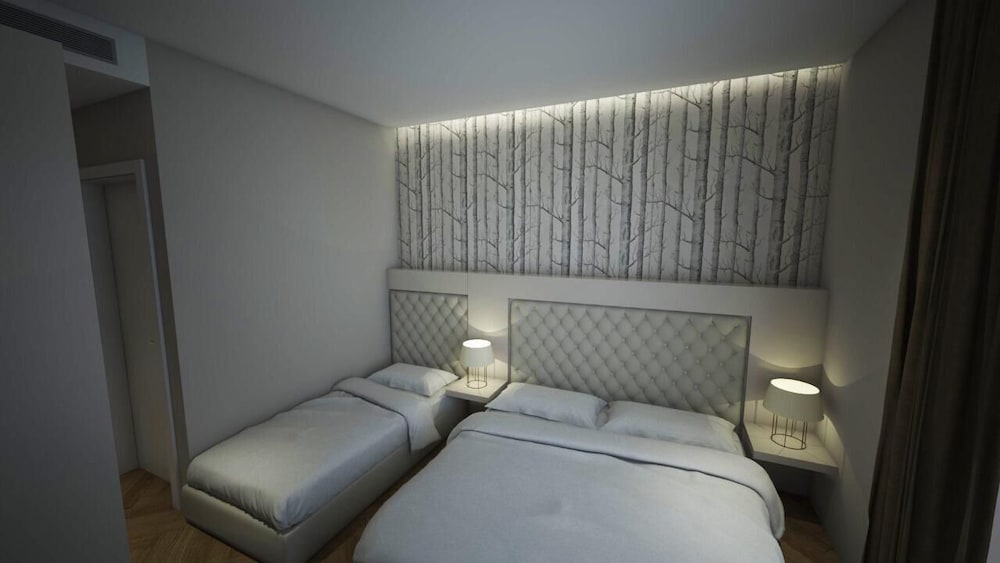 Triple Room, Balcony, Partial Sea View photo 2